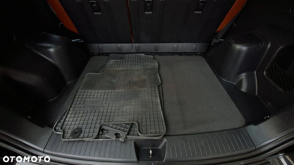 Kia Sportage 2.0 CRDI EX - 10