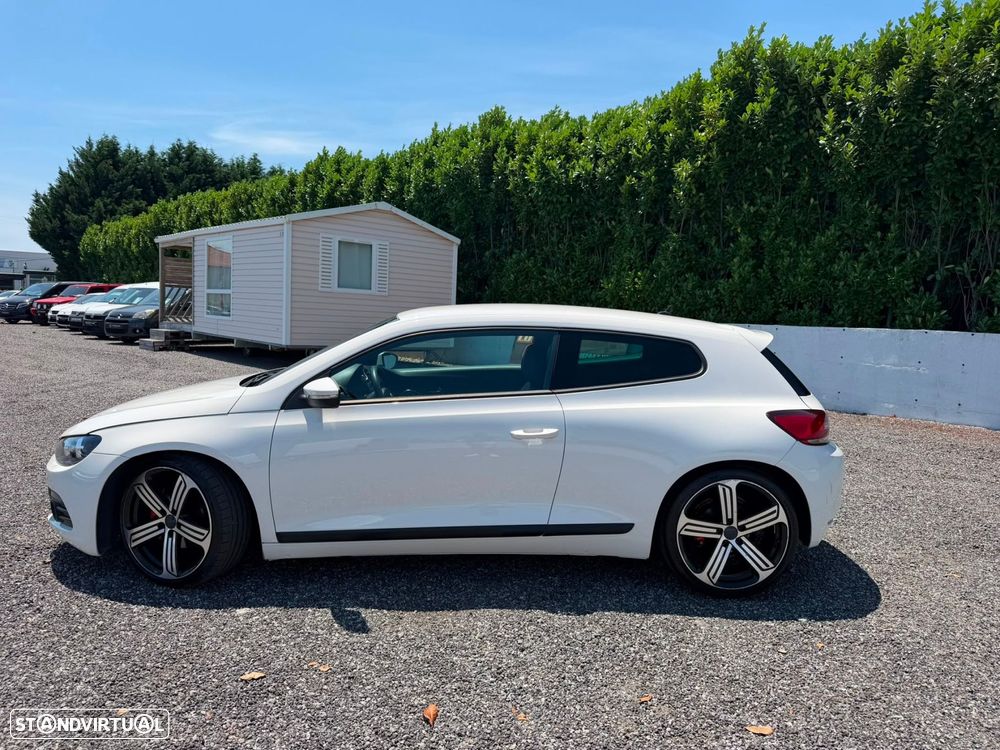 VW Scirocco 2.0 TDI Sport DSG - 12