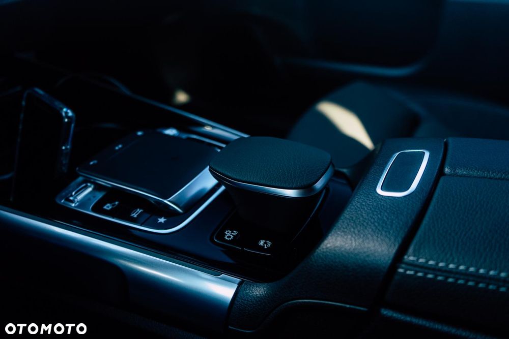 Mercedes-Benz GLB 250 4Matic 8G-DCT Progressive - 27