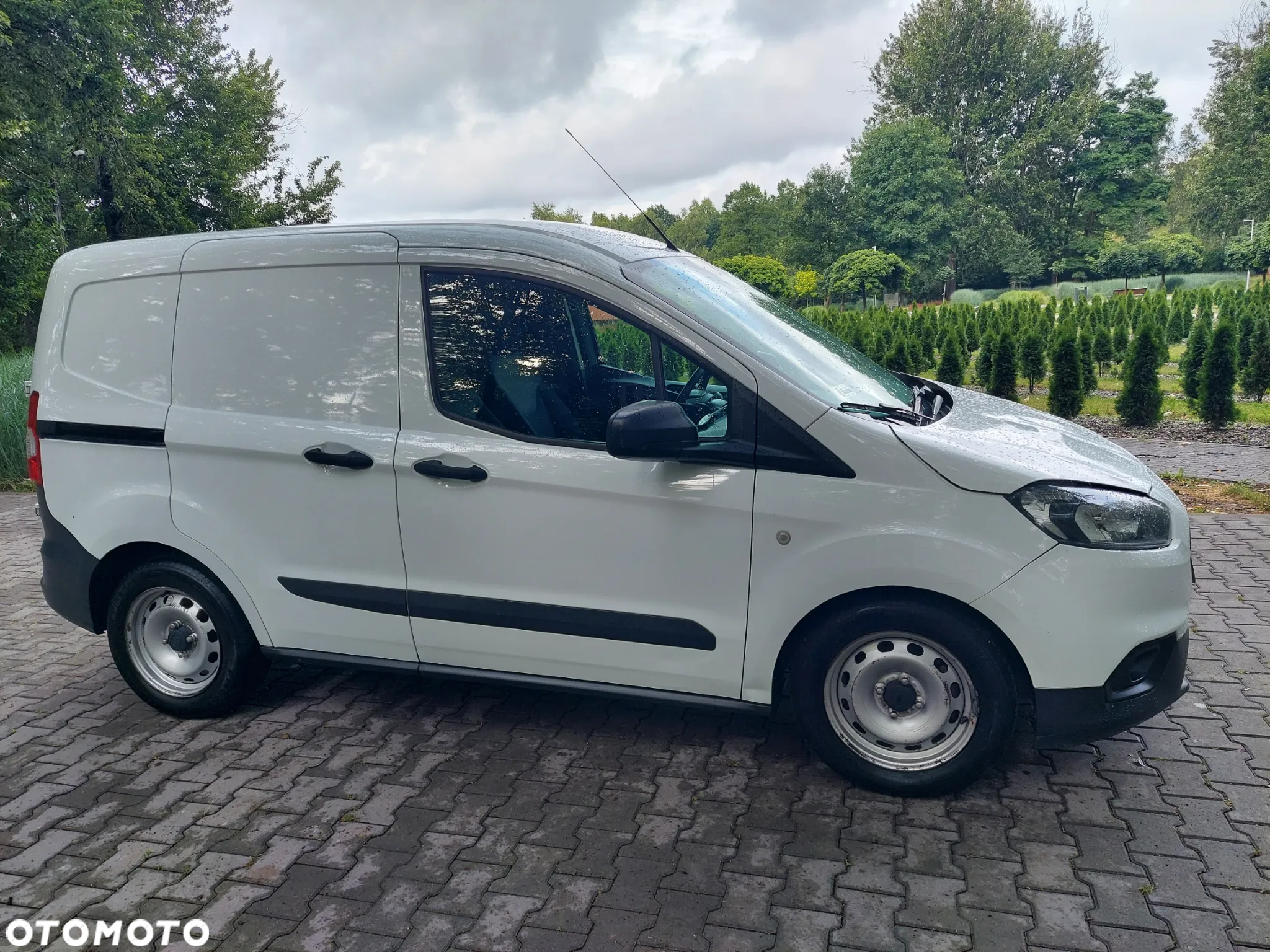 Ford Transit Courier 1.0 EcoBoost Trend - 9