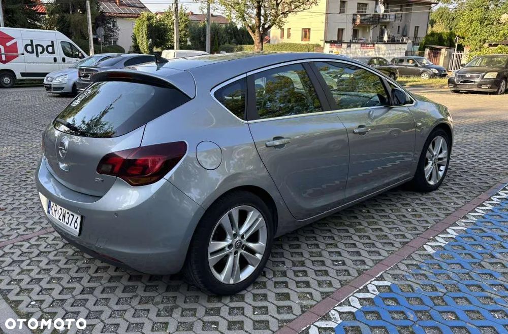 Opel Astra IV 1.7 CDTI Cosmo - 5
