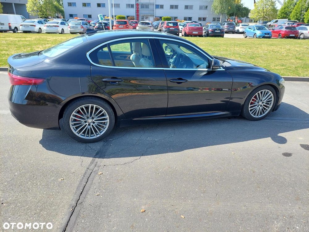 Alfa Romeo Giulia 2.2 D Turbo Super - 3