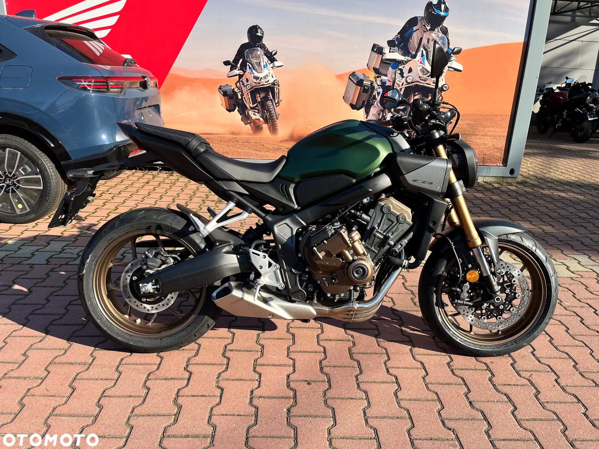 Honda CB - 16