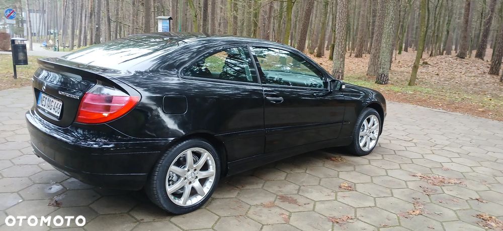 Mercedes-Benz Klasa C 200 Kompressor Sportcoupe - 9