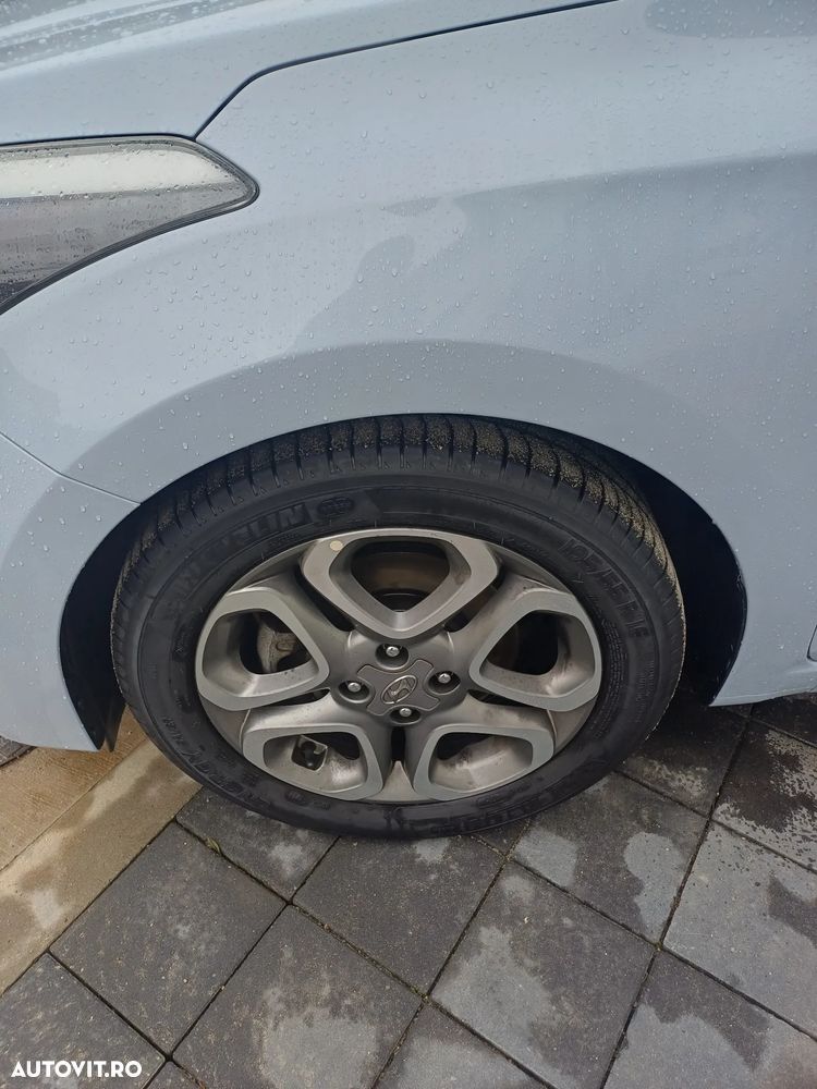 Hyundai i20 1.0 T-GDI 7DCT LED Line TwoTone - 28