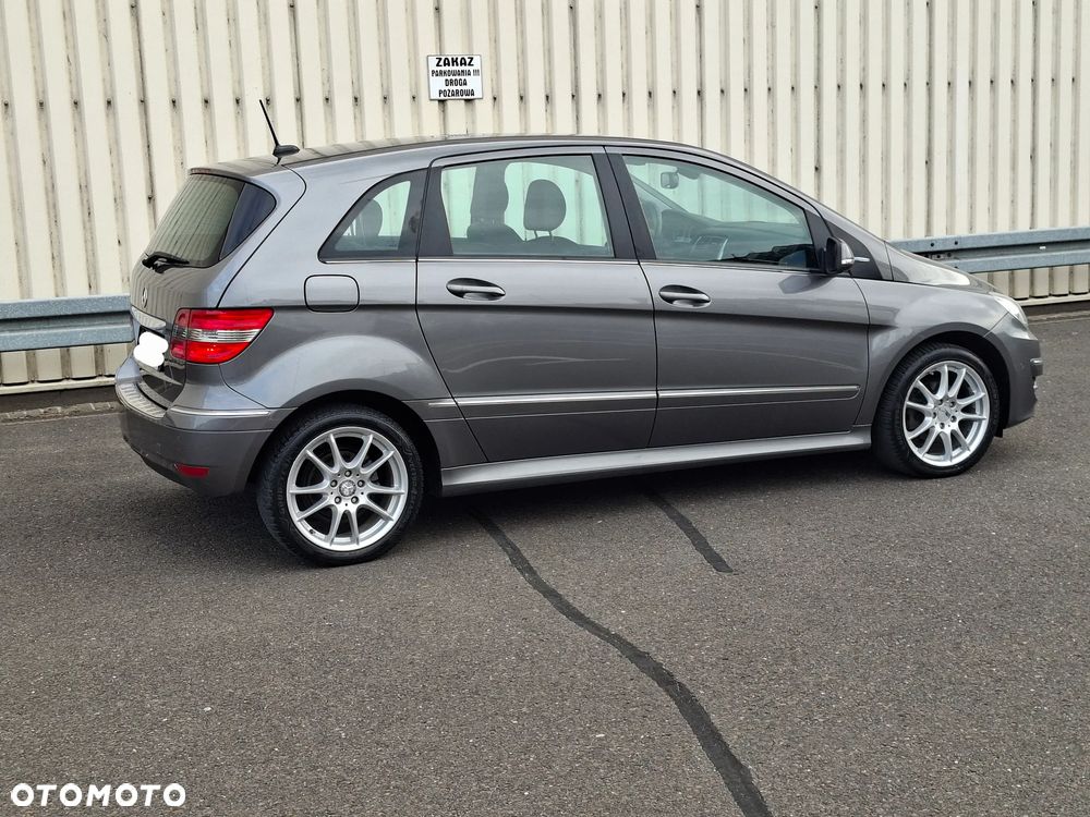 Mercedes-Benz Klasa B 180 BlueEFFICIENCY - 10
