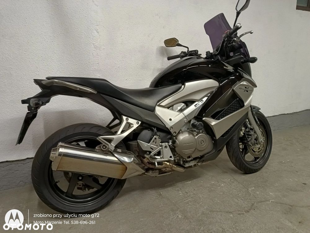 Honda VFR - 4