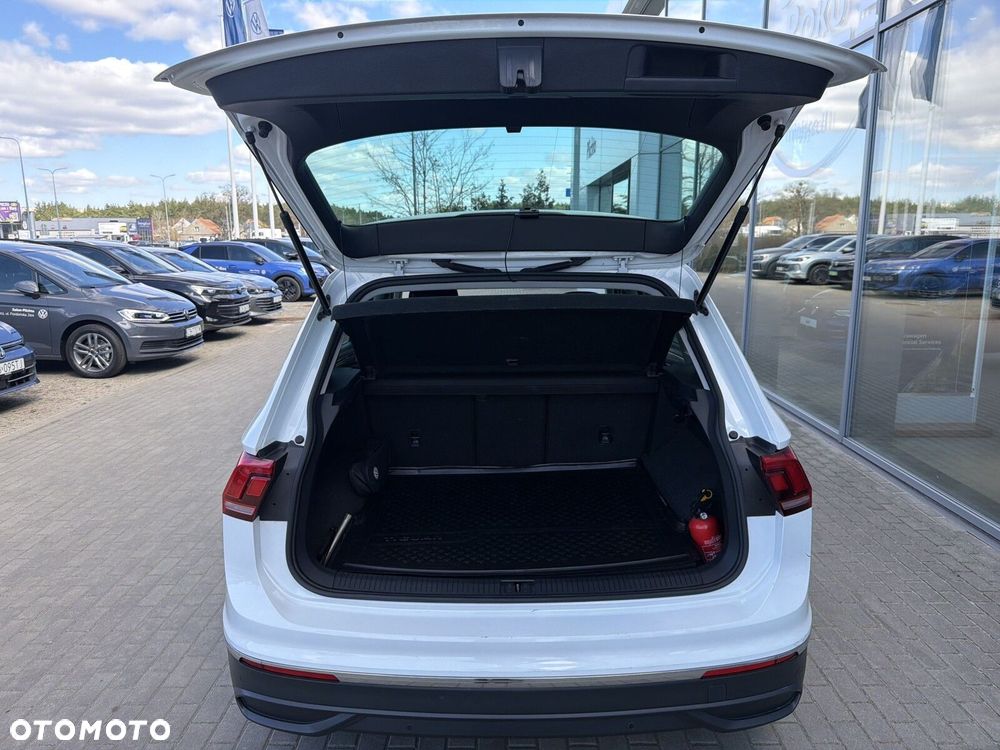 Volkswagen Tiguan - 17