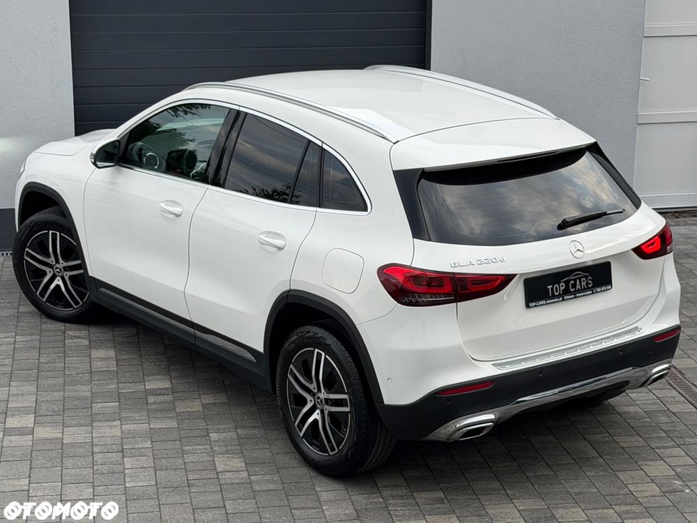 Mercedes-Benz GLA 220 d Progressive - 26