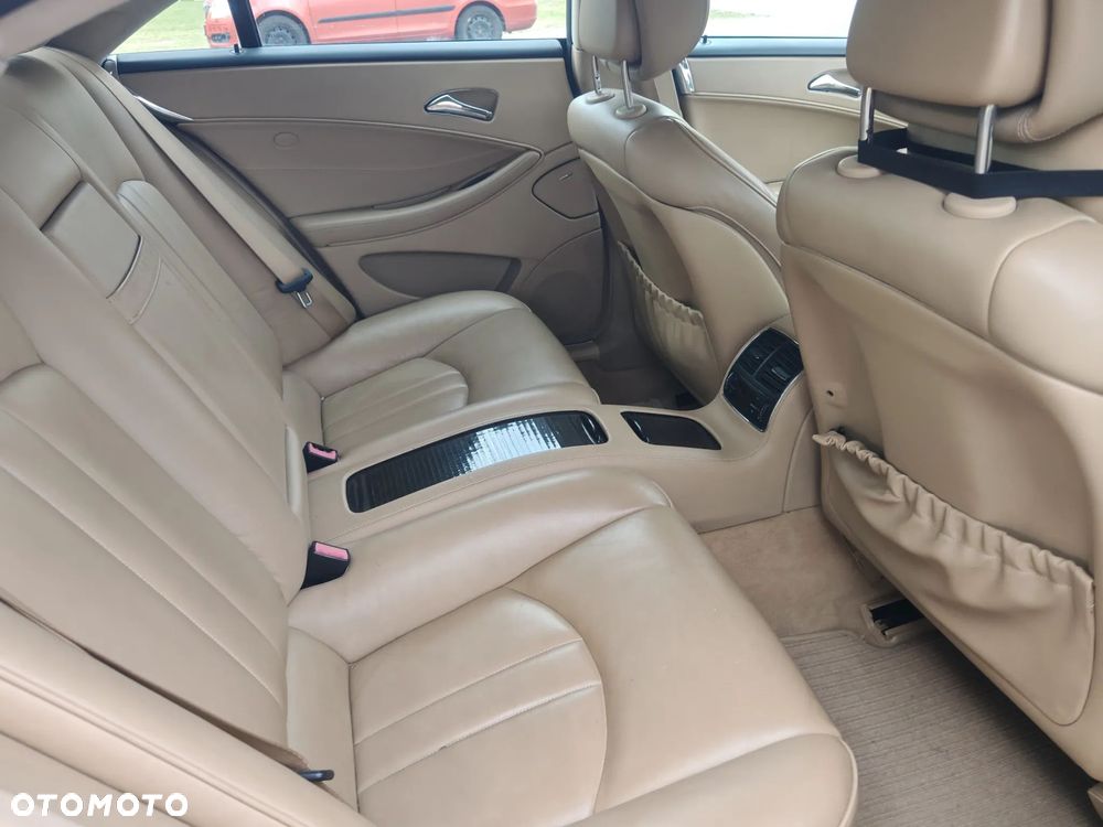 Mercedes-Benz CLS 350 CGI - 12