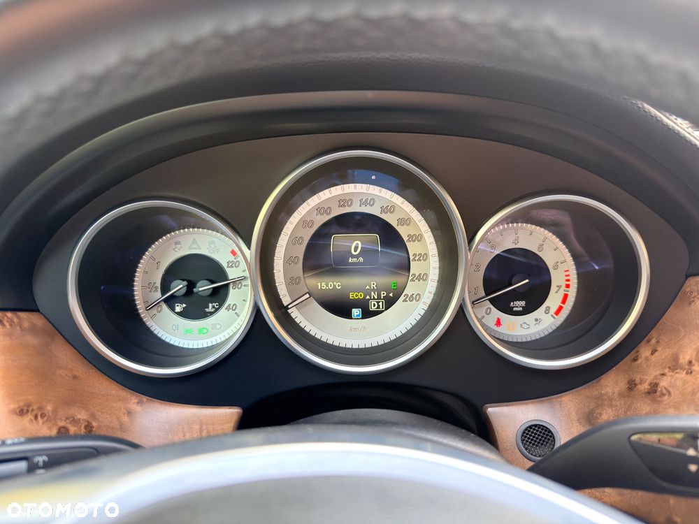 Mercedes-Benz CLS 500 4-Matic BlueEff - 40