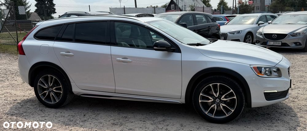 Volvo V60 Cross Country T5 AWD Geartronic Summum - 31