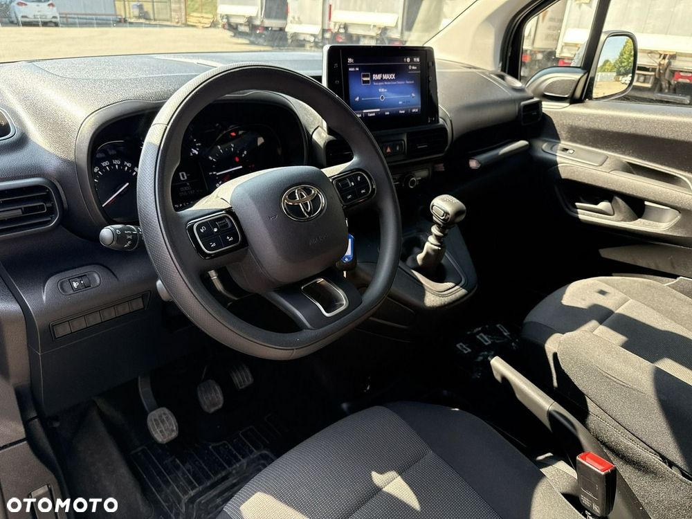 Toyota Proace City - 13