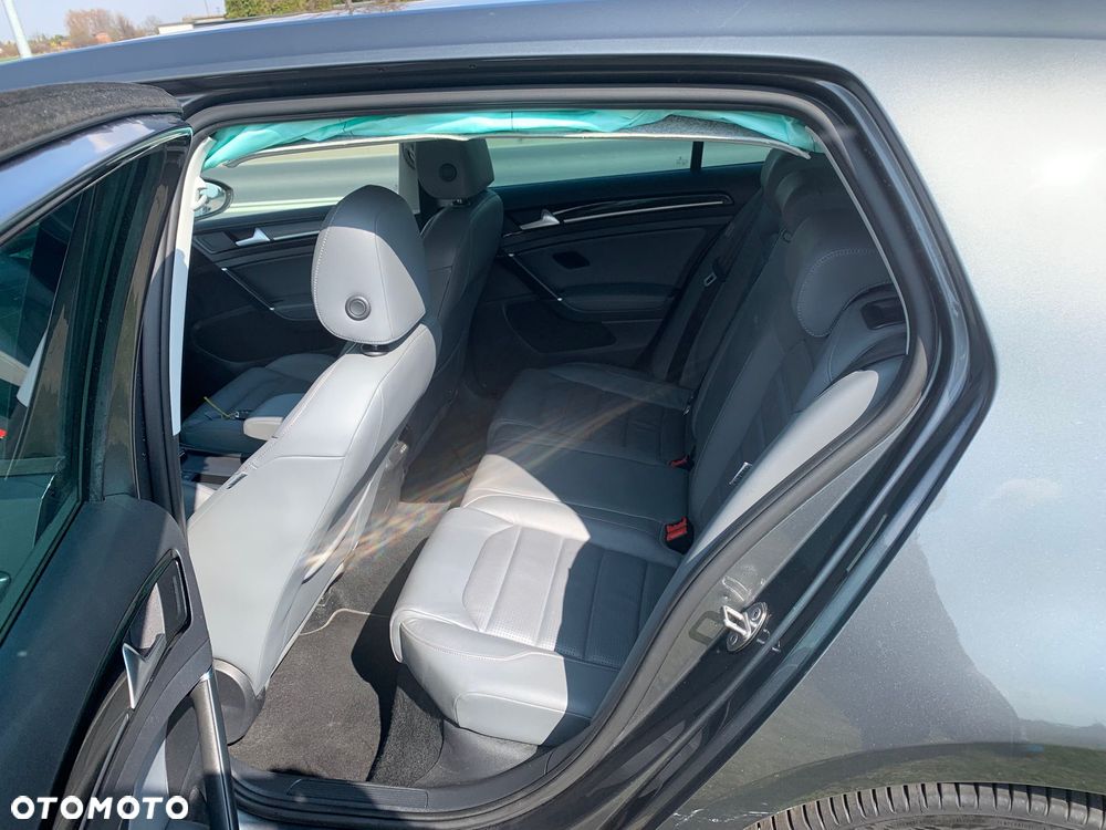 Volkswagen Golf 1.4 TSI BMT Comfortline DSG - 24