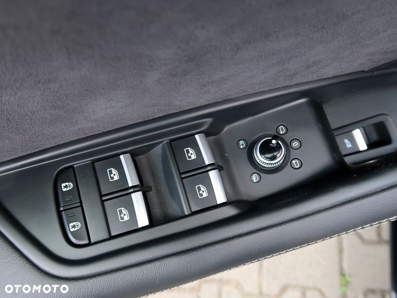 Audi A4 Limousine 45 TFSI quattro S tronic S line - 29