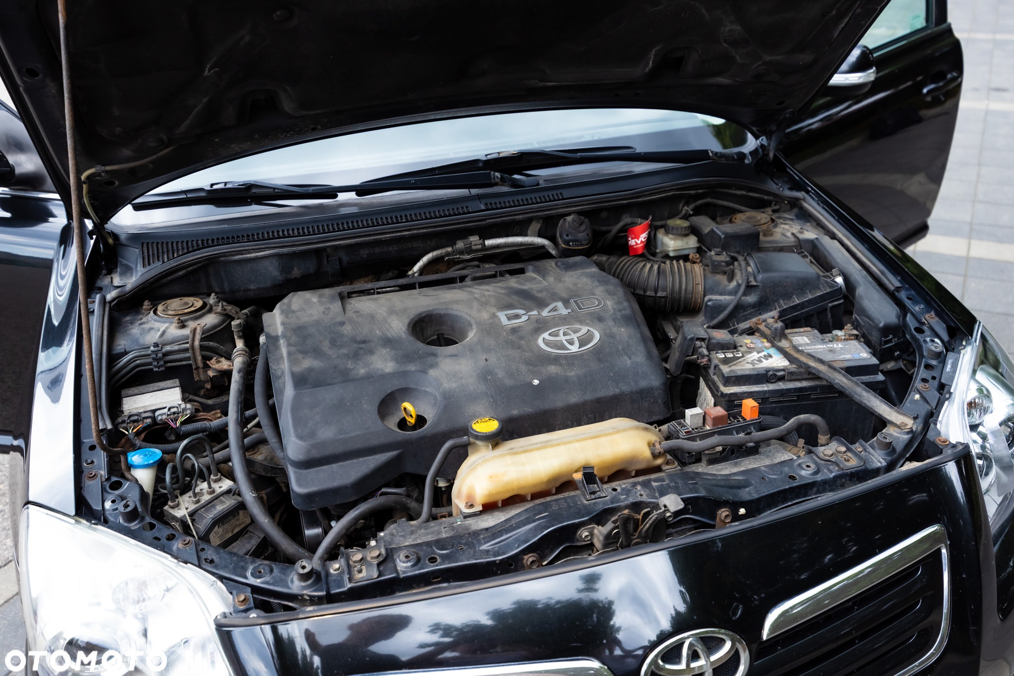 Toyota Avensis 2.0 D-4D Sol - 12