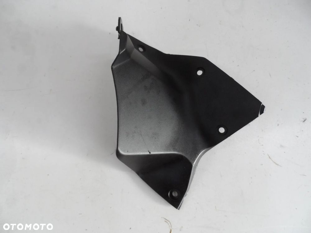 Kawasaki Z650 osłona plastikowa zaślepka P,L - 6