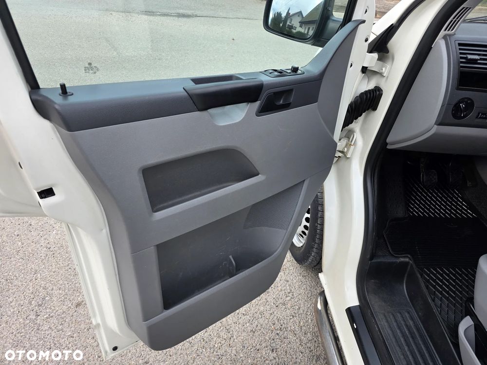 Volkswagen Transporter T5 - 12