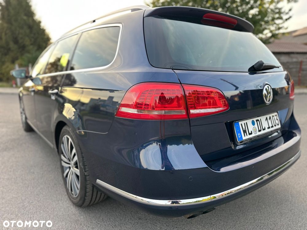 Volkswagen Passat 2.0 TDI Highline - 12