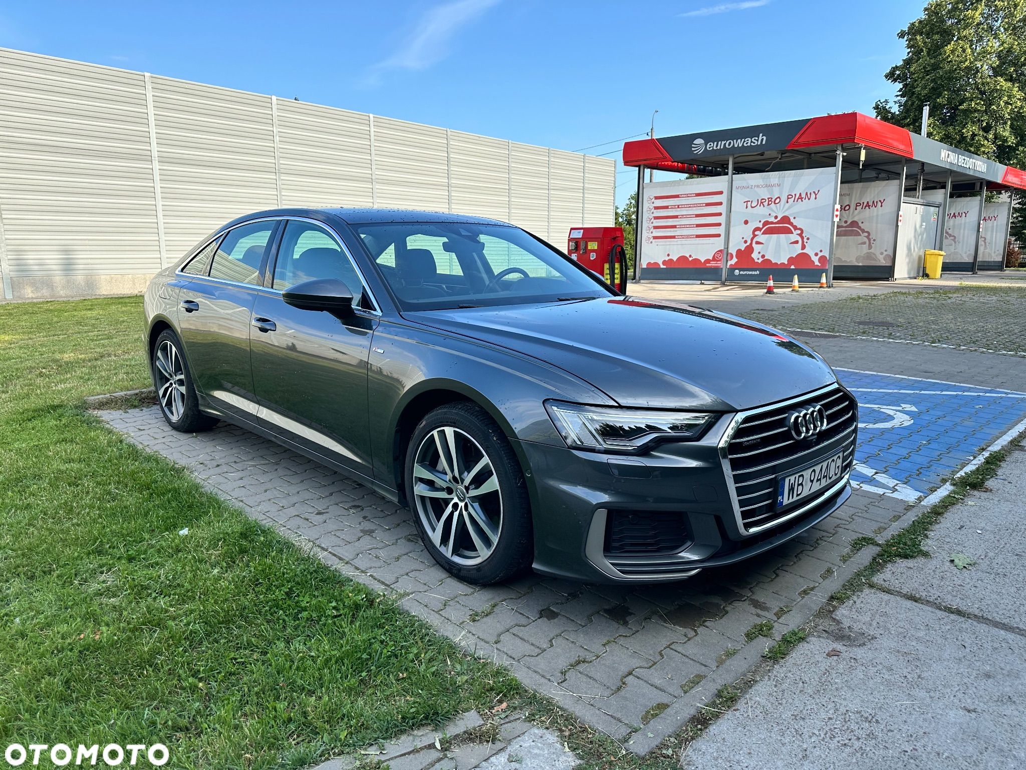 Audi A6 55 TFSI quattro S tronic S line - 1