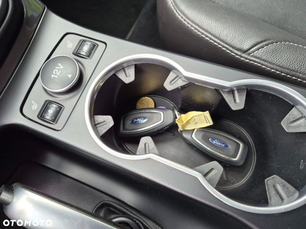 Ford Kuga - 20