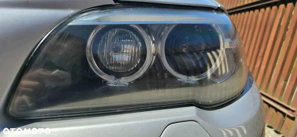 BMW Seria 5 528i Luxury Line - 11