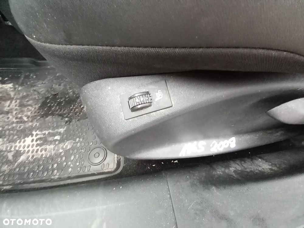 PEUGEOT 2008 FOTELE KANAPA KOMPLET GT-LINE GRZANE - 4