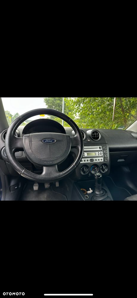 Ford Fiesta 1.3 - 4