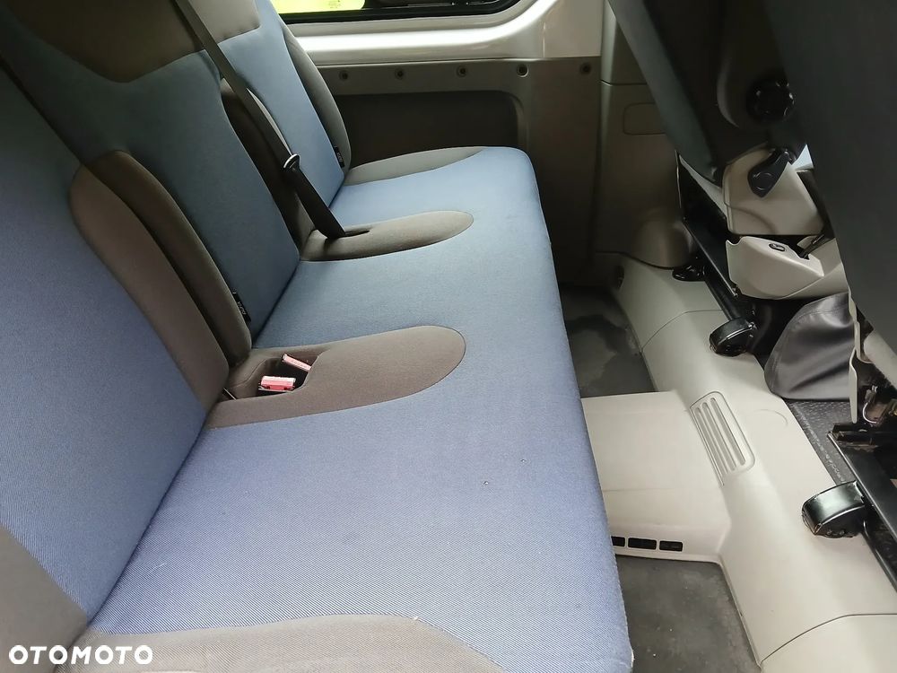 Renault Trafic 2.0 dCi 115 Grand Passenger Privilège - 10