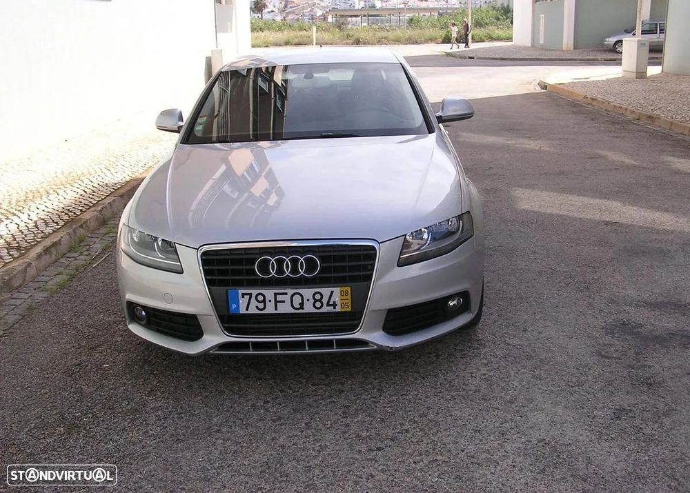 Audi A4 2.0 TDI exclusive - 1