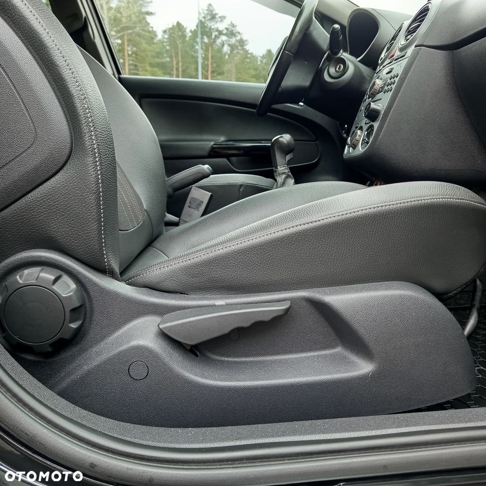 Opel Corsa 1.4 16V 150 Jahre - 34