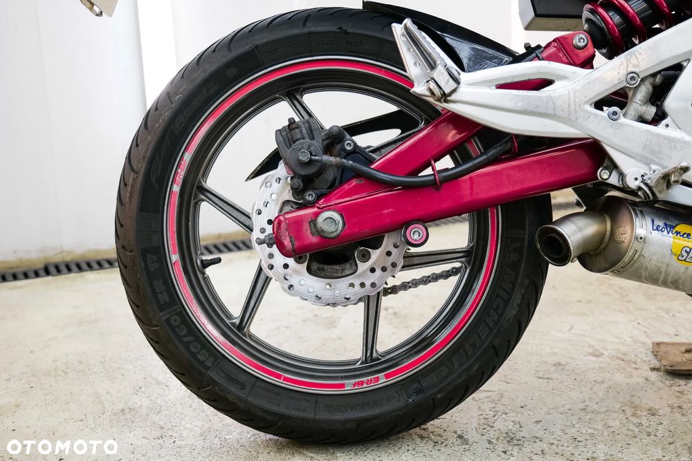 Kawasaki ER - 34