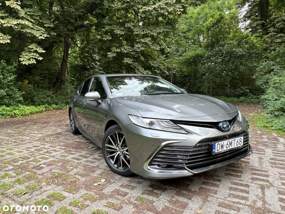 Toyota Camry 2.5 Hybrid Executive CVT - 2