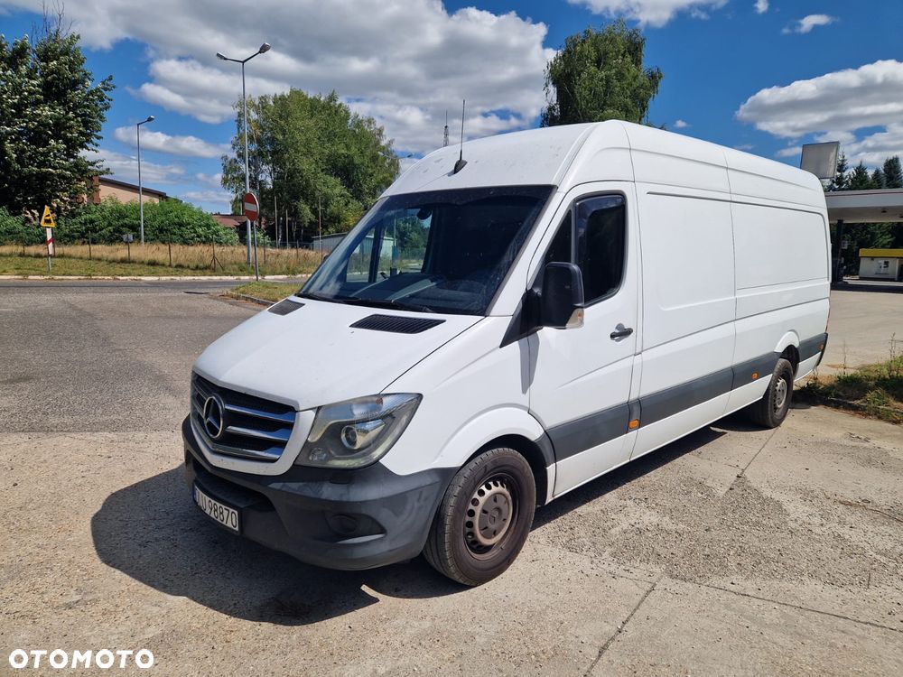 Mercedes-Benz Sprinter - 2