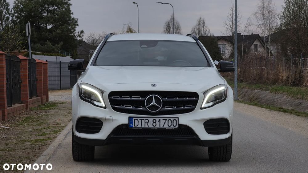 Mercedes-Benz GLA 200 7G-DCT AMG Line - 4