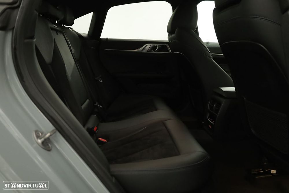 BMW 420 Gran Coupé i Pack Desportivo M Auto - 21