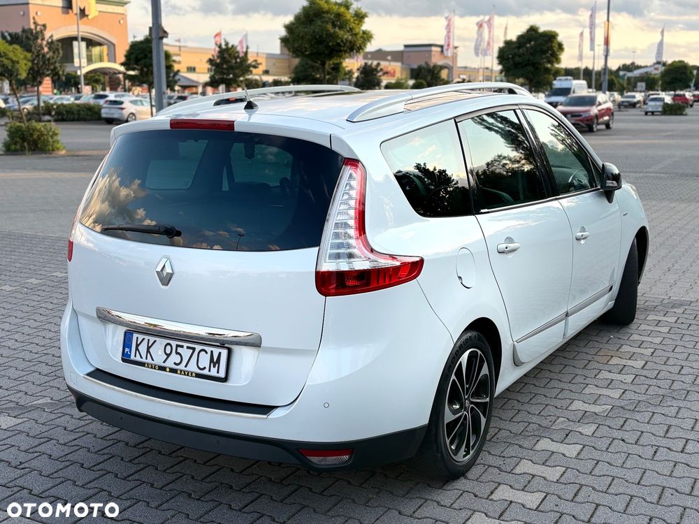 Renault Grand Scenic - 9