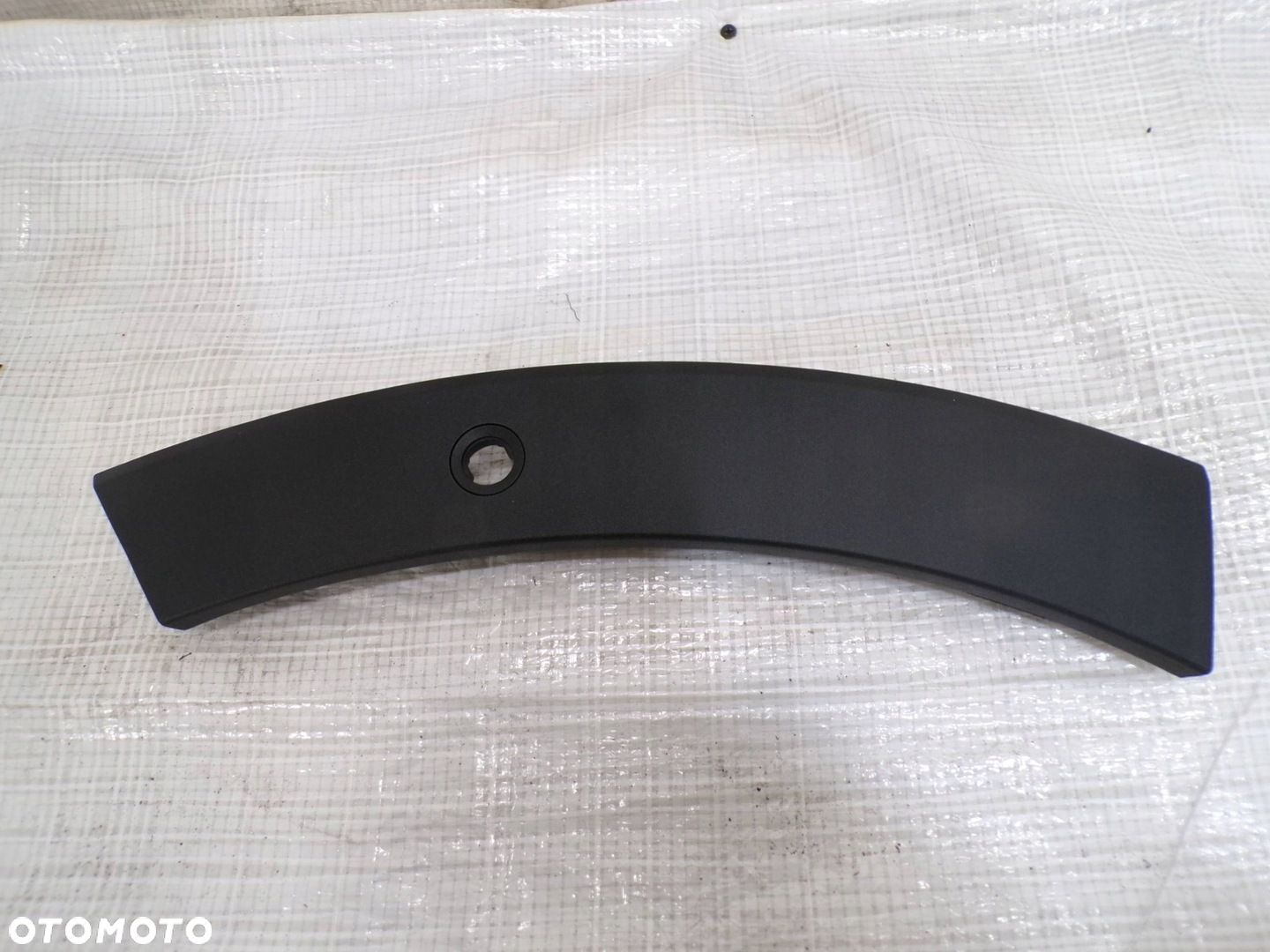 Opel Grandland X Listwa zderzaka przedniego YP00026780 NOWA ORYGINAŁ - 1