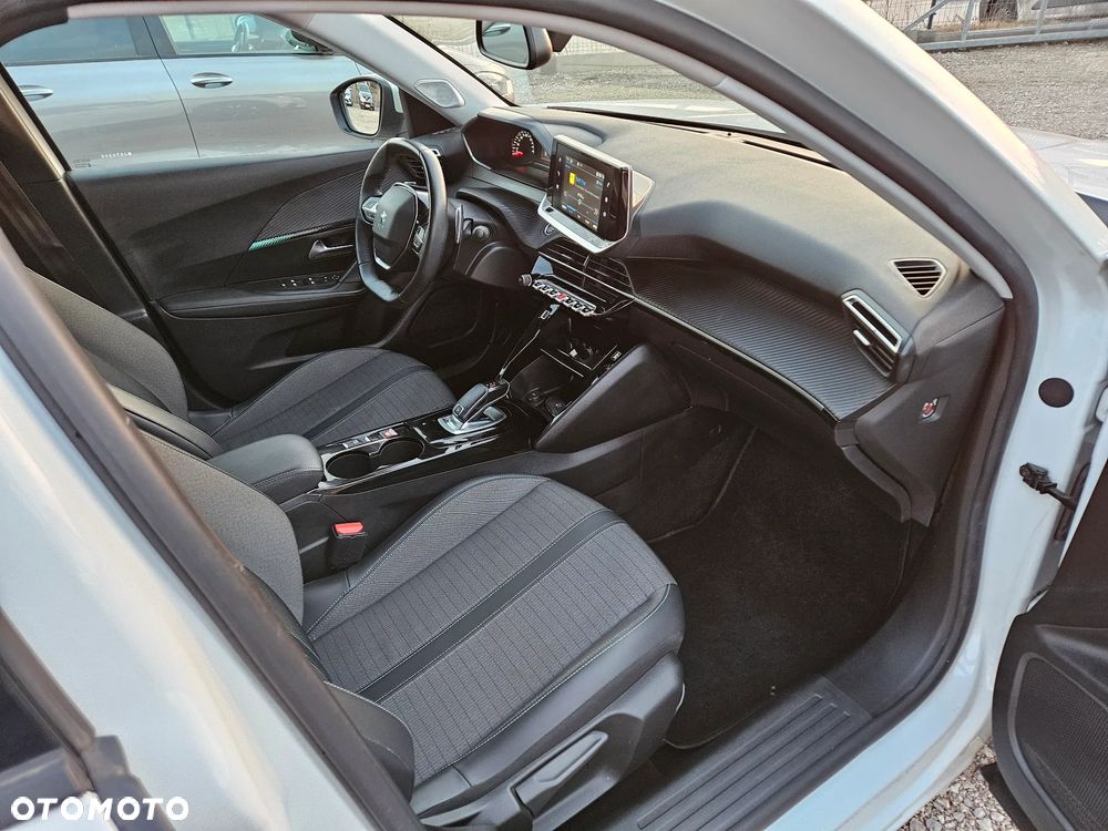 Peugeot 208 PureTech 130 EAT8 GT - 10