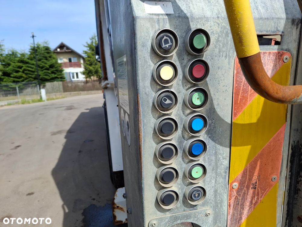 MAN TGS 28.360 Śmieciarka FAUN Environnement Odpady Segregacja 3 Osie Tylna Oś Skrętna Na Poduszkach 2010r - 7