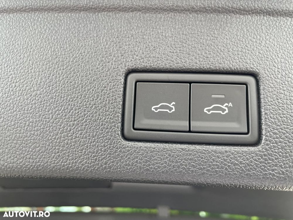 Volkswagen Touareg V6 TDI 4MOTION R-Line - 31