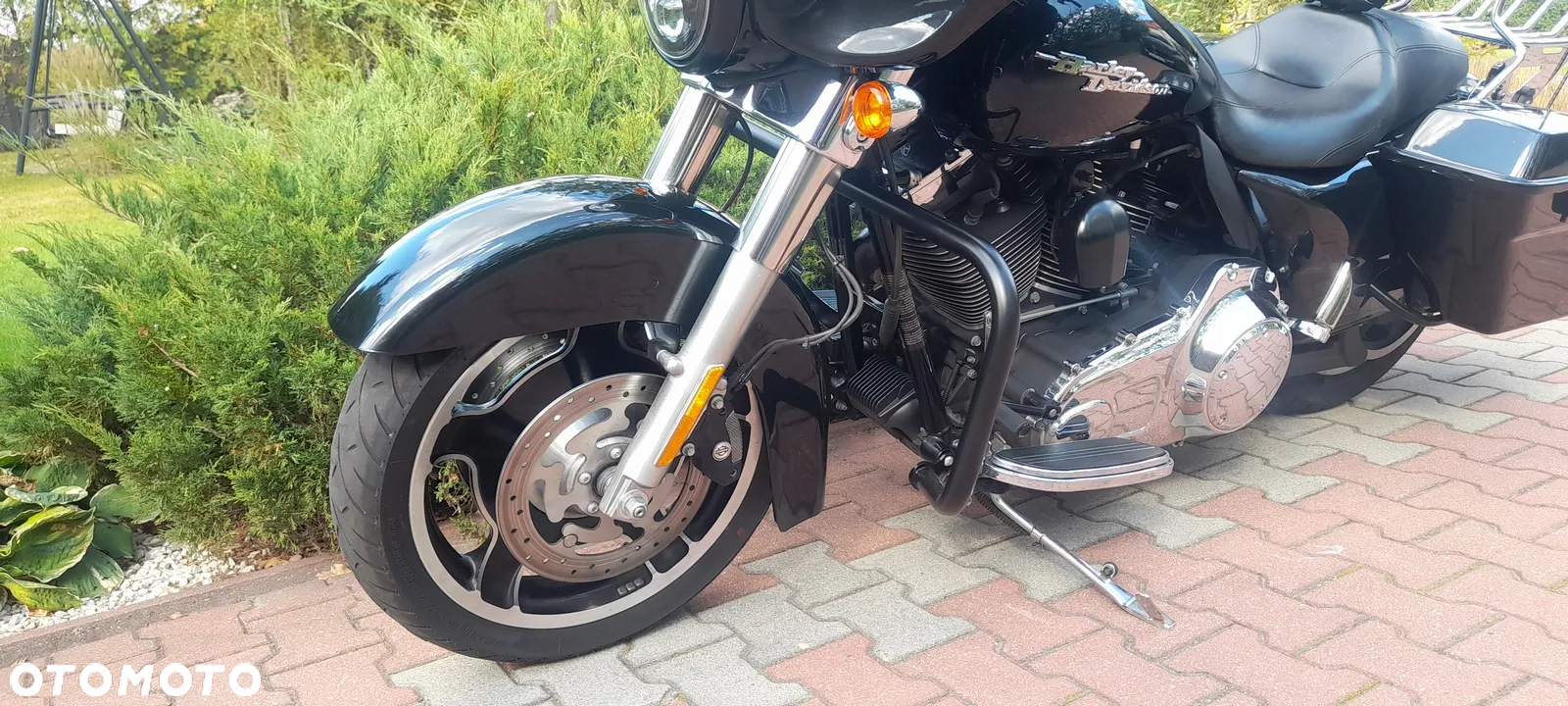 Harley-Davidson Touring Street Glide - 25