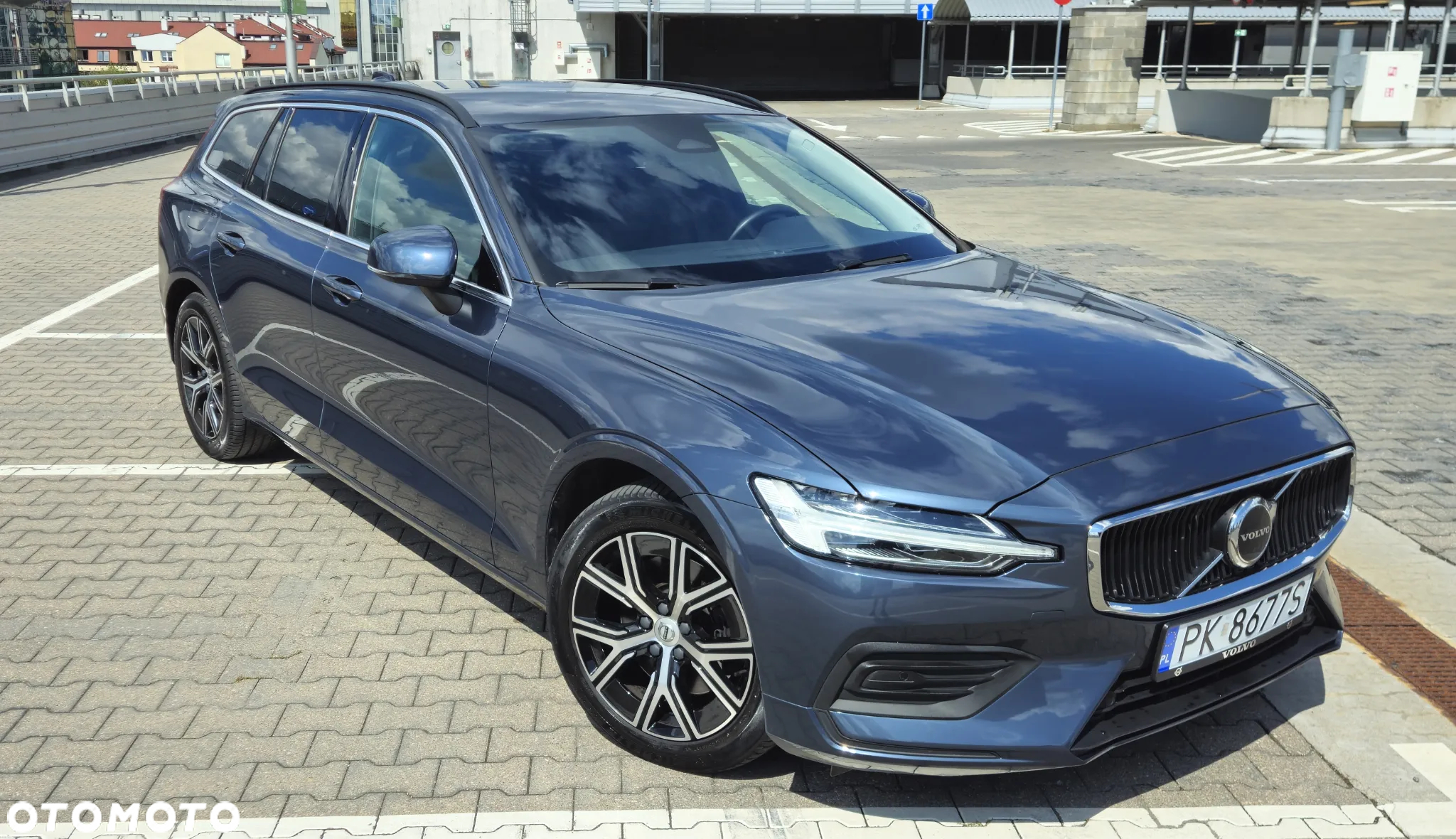 Volvo V60 B4 D Plus Dark - 8