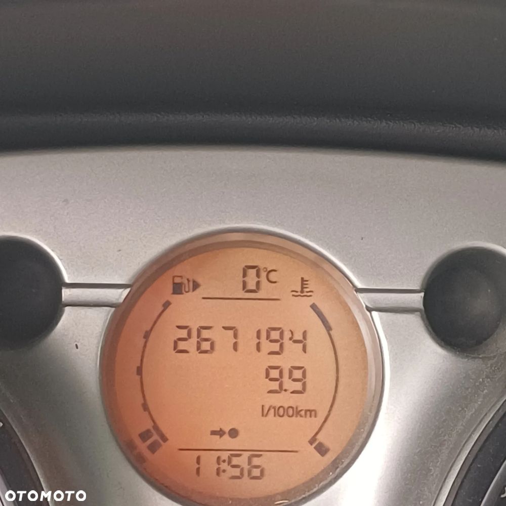 Nissan Qashqai 2.0 Visia - 5