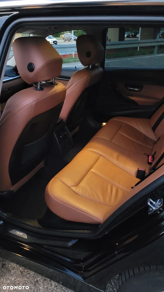 BMW Seria 3 320d xDrive Luxury Line - 12