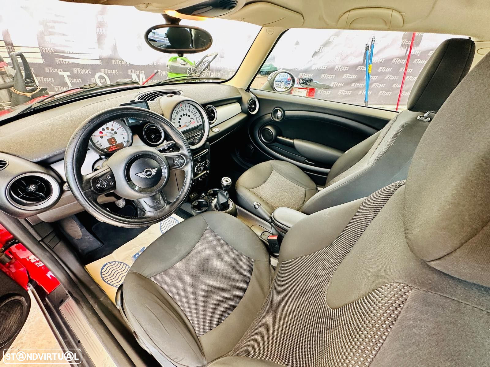 MINI 3 Portas Cooper D - 11