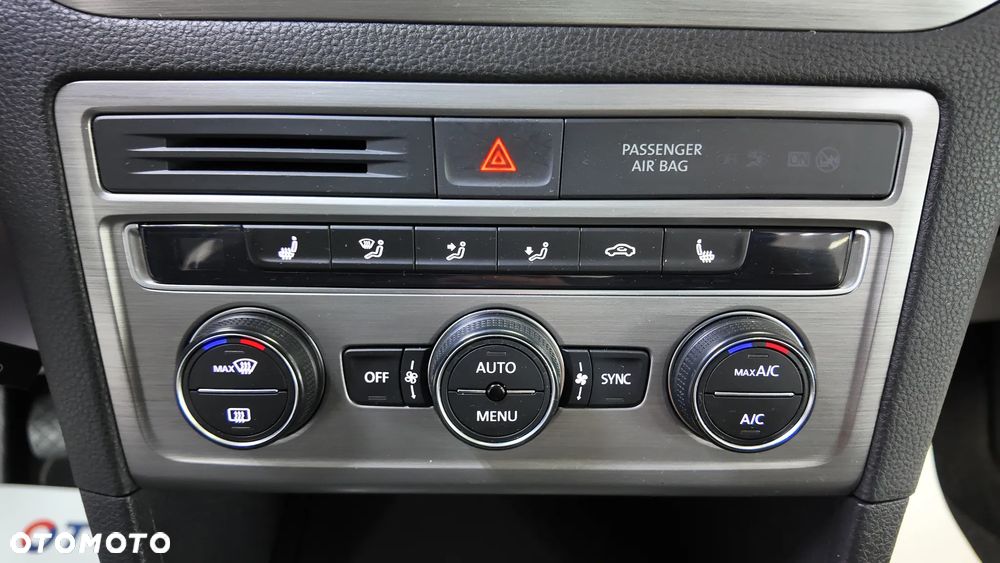 Volkswagen Golf Sportsvan 2.0 TDI (BlueMotion Technology) Comfortline - 26