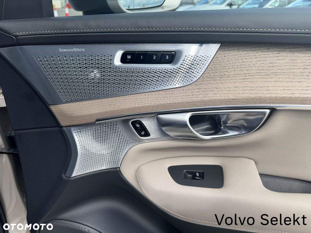Volvo XC 90 B5 B AWD Ultra Bright 7os - 25