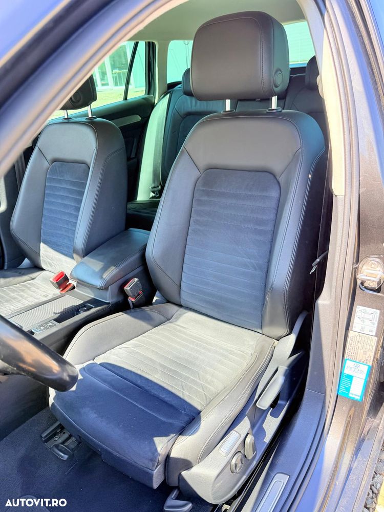 Volkswagen Passat 2.0 TDI DSG Highline - 11