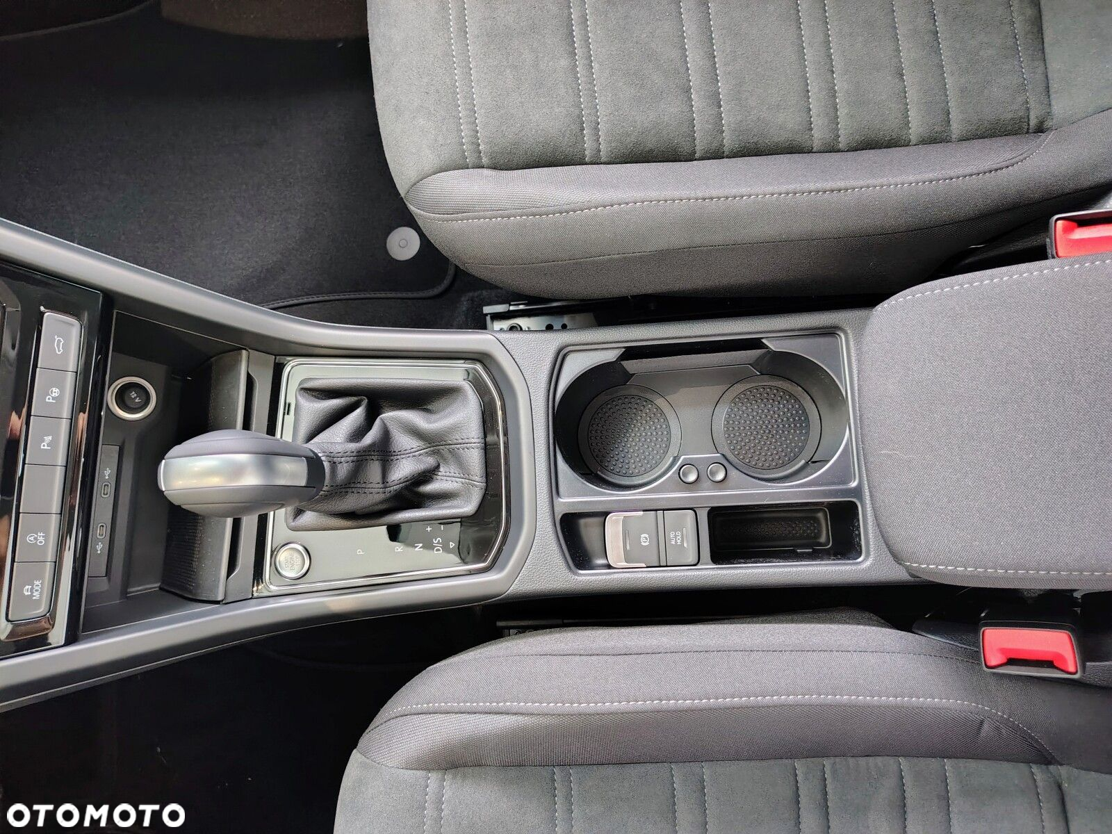 Volkswagen Touran - 19